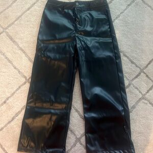 Faux leather cropped flare pants, black